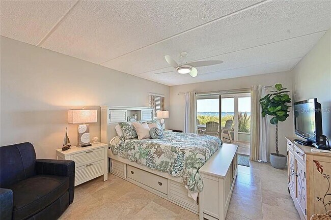 Building Photo - 852 Golden Beach Blvd