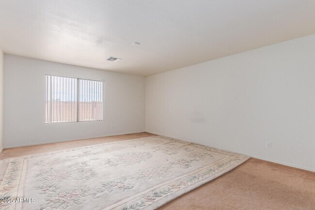 Building Photo - 608 W Rattlesnake Pl