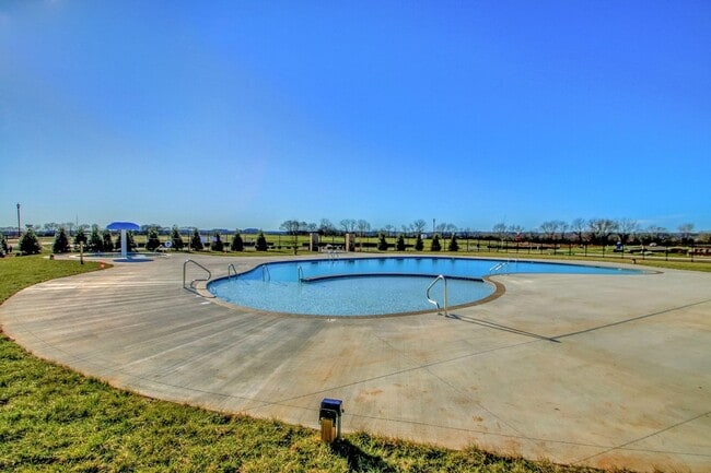 Building Photo - Resort Style Living In Harvest Point COMIN...