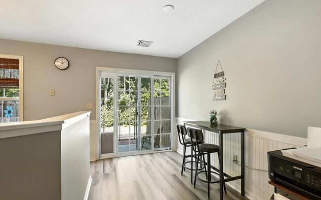 Building Photo - Modern 2 Bedroom, 1.5 Bath Townhome in New Cumberland, PA!