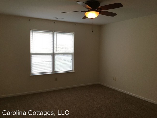 Building Photo - 2 br, 2 bath House - 403 Carrington Place