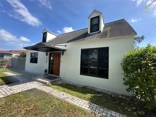 Building Photo - 742 NW 50th St