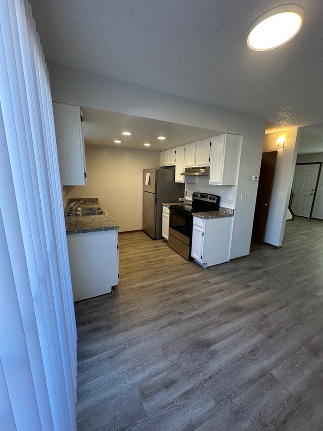 Building Photo - 3039 Starlight Cir