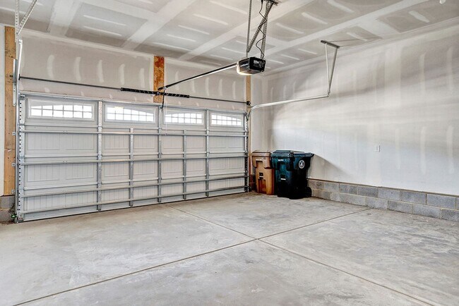 Building Photo - 160 Wood Orchid Ln