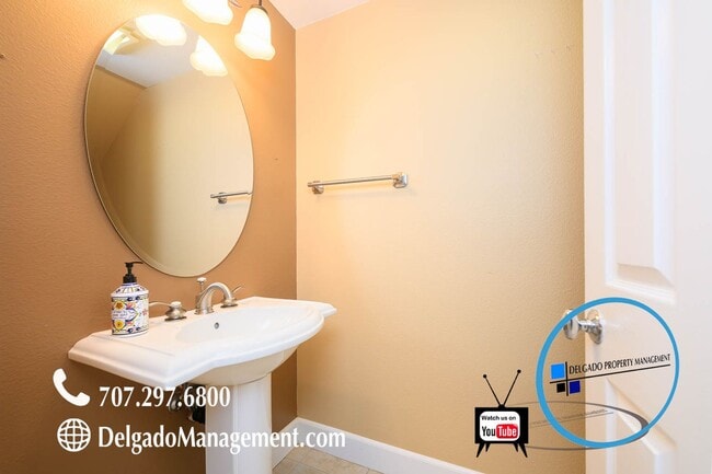 Building Photo - Benicia! Waters End five bedrooms, four baths and over 4,300SF available now!