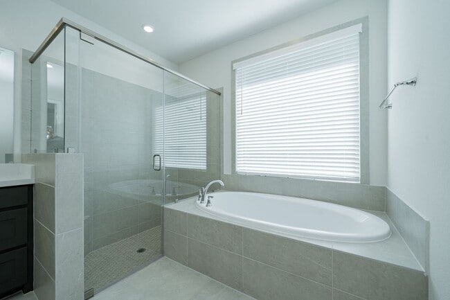 Building Photo - Welcome to Your brand new 3 bed 2 Bath Hom...