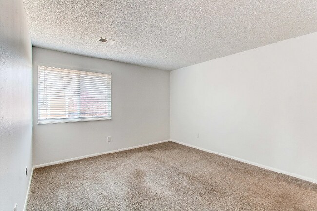 Building Photo - 3043 S Ursula Cir