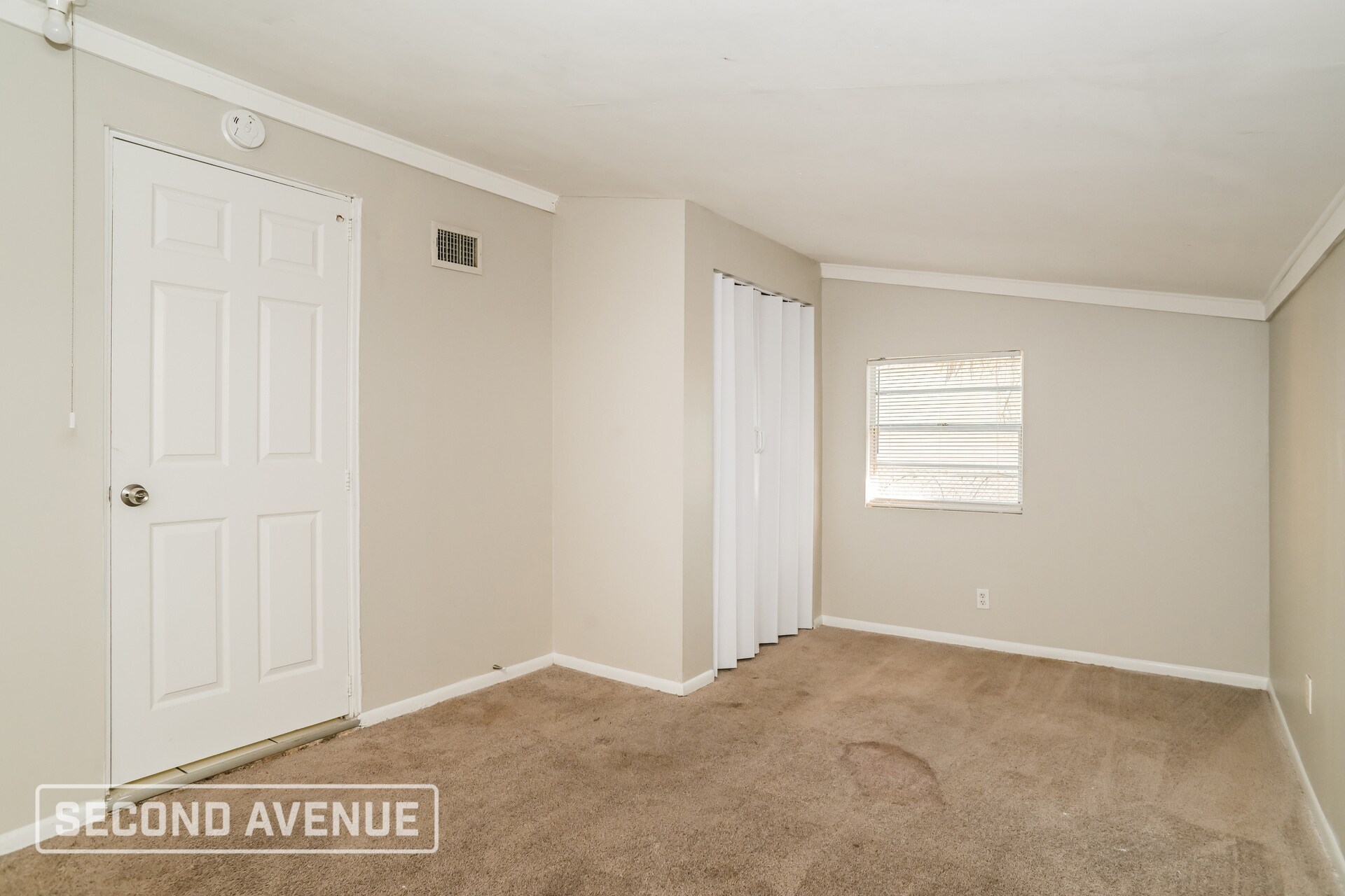 Building Photo - 5111 Arrowsmith Rd