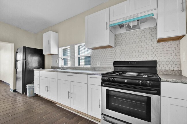 Building Photo - Charming 2 bedroom, 1 bath home in East El Paso!