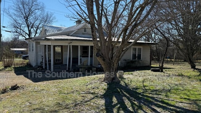 Building Photo - 1402 Broad St