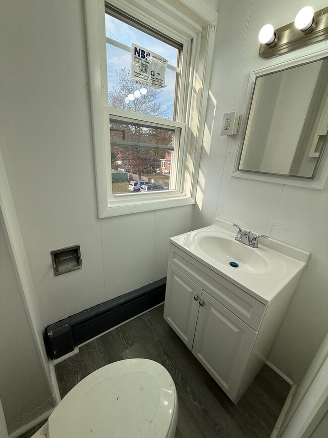 Building Photo - 929 Adeline St