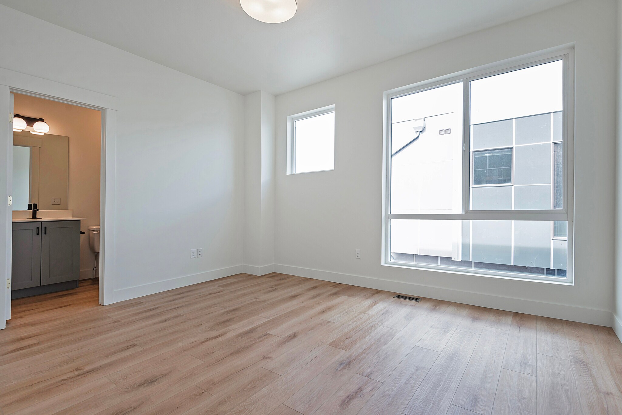 Building Photo - 1716 S 900 E