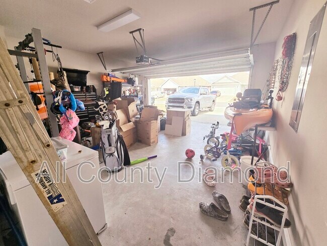 Building Photo - 103 Redfish Way