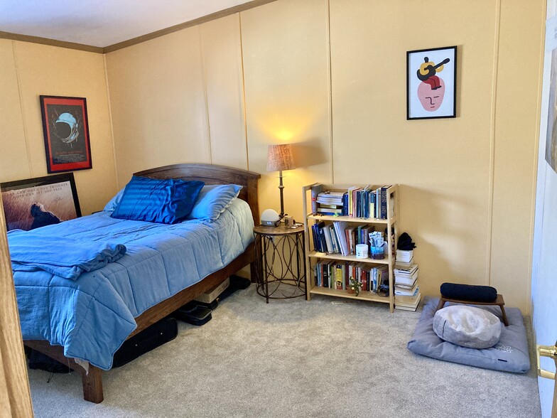 Bedroom 1 - 45 Abbott St