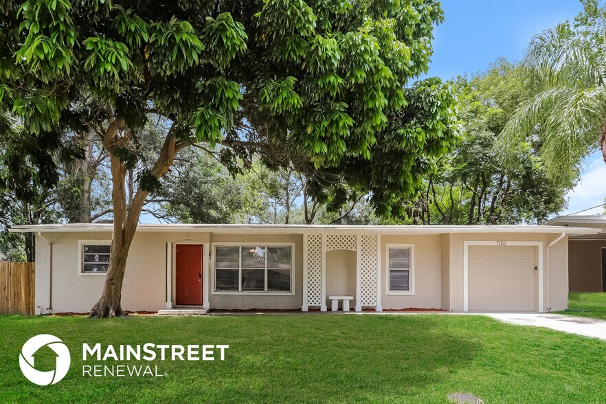 Primary Photo - 510 Hedge Row Rd