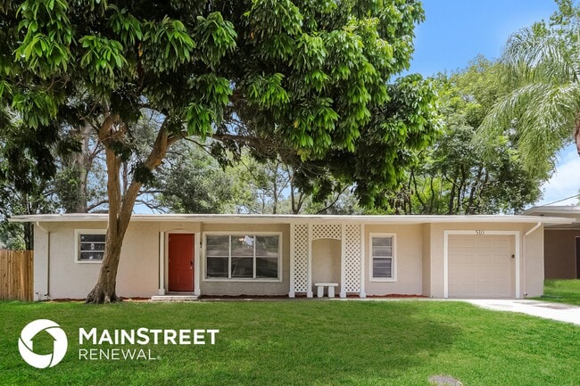 Building Photo - 510 Hedge Row Rd