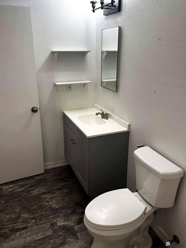 Building Photo - 726 Calle Nueva Vida