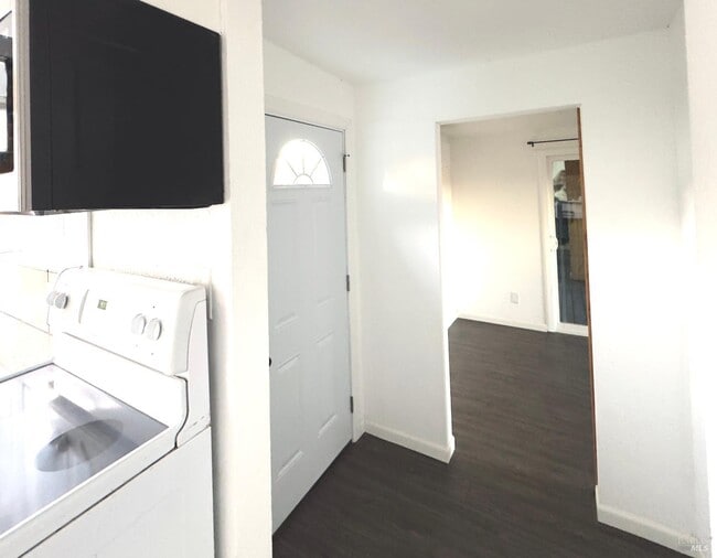 Building Photo - 16060 39th Ave