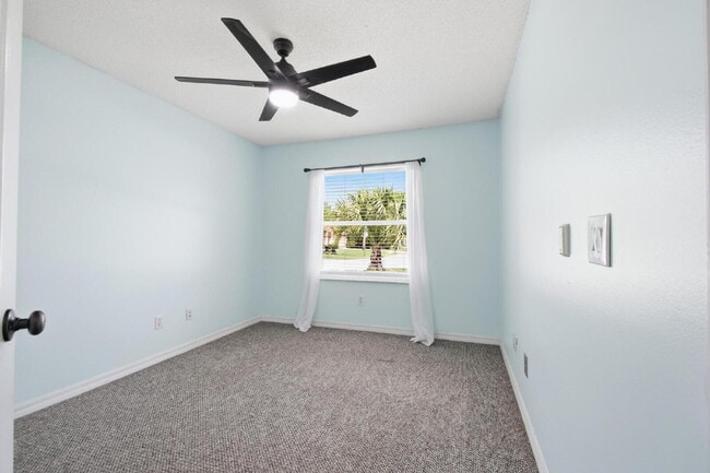 Building Photo - 3-Bedroom Rental Home in Palm Coast