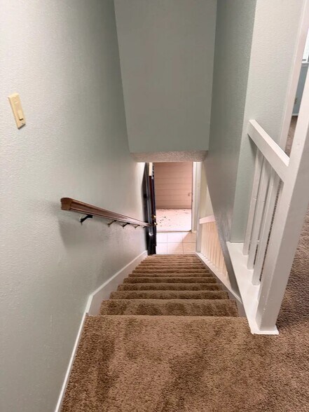 Building Photo - 13616 Dutch Myrtle