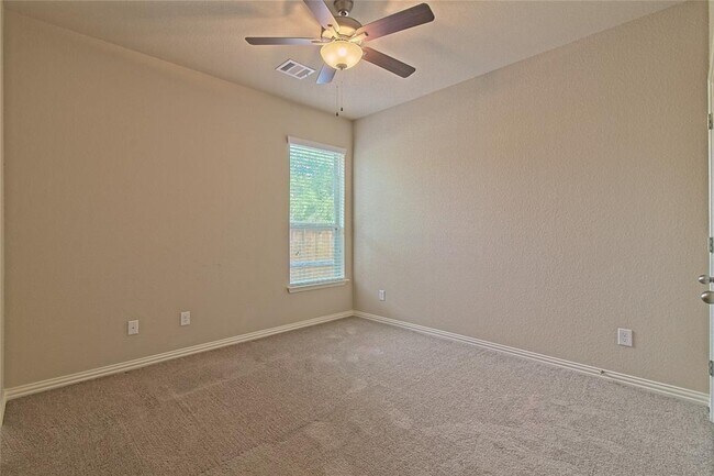 Building Photo - 2700 Madelena Ct