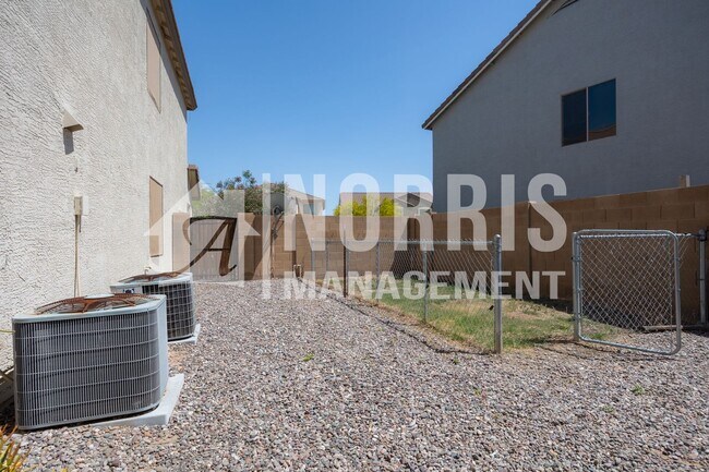 Building Photo - Large Home with Plenty of Room in Coolidge