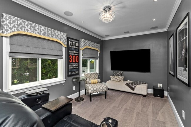 Building Photo - Prestigious Ocean View Retreat – Fully Rem...