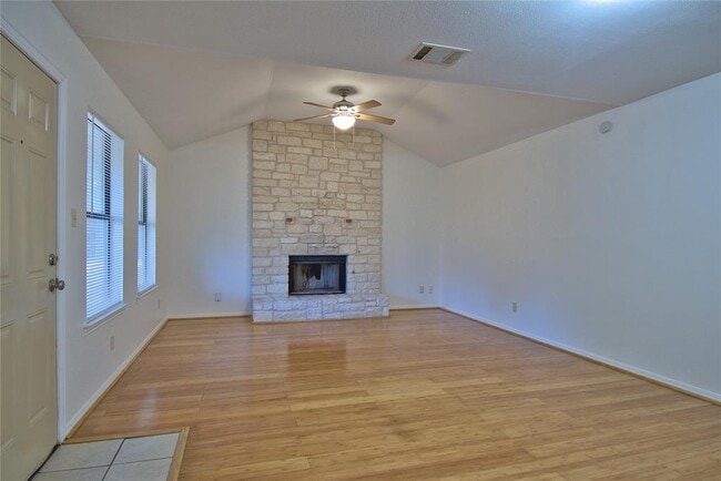 Building Photo - 6489 Hart Ln