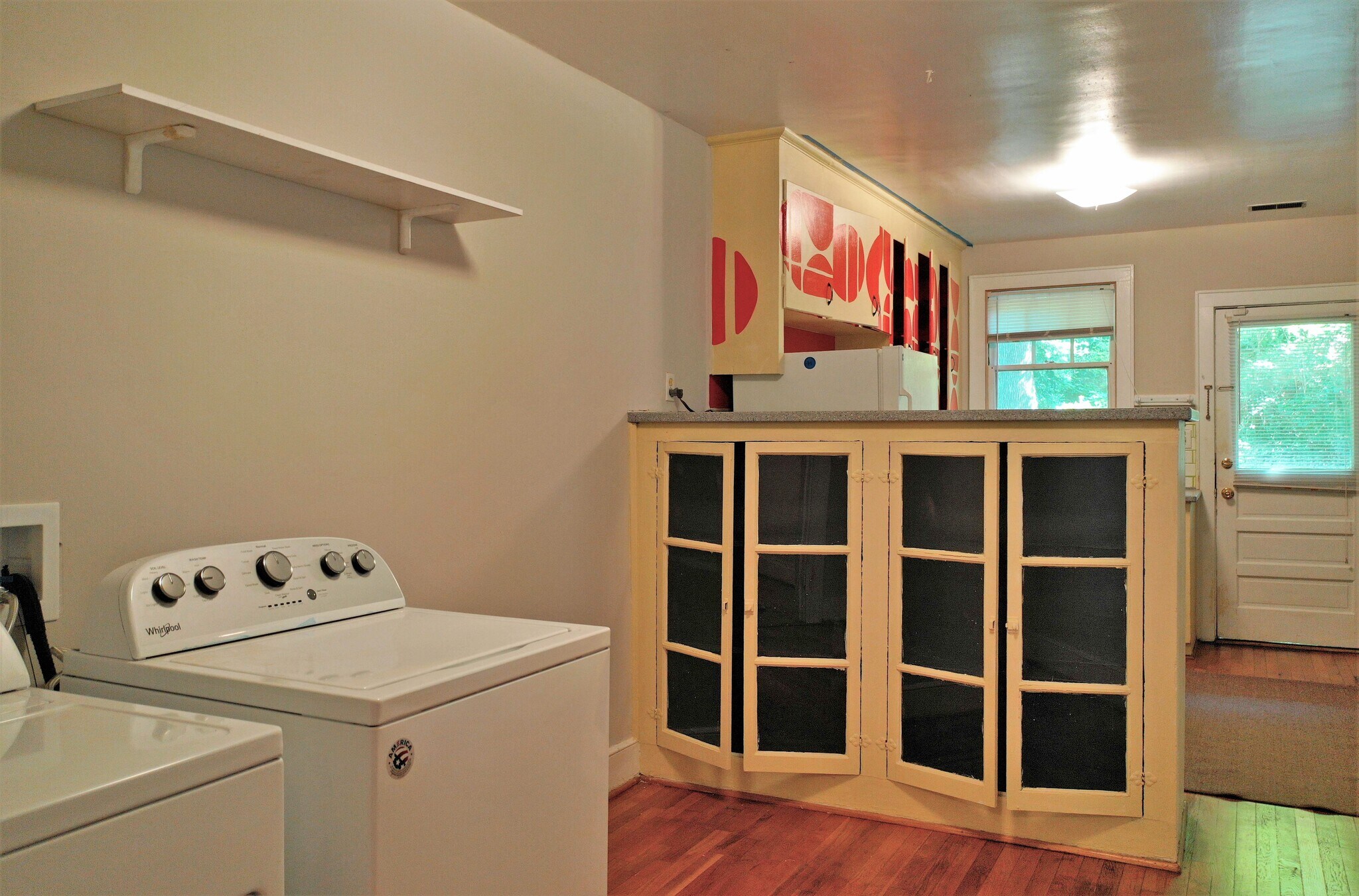 Building Photo - 120 S Harden St