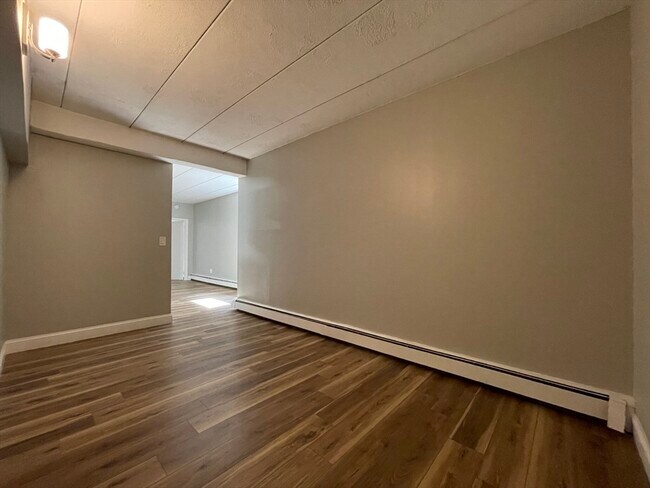 Building Photo - 24 Highland Ave