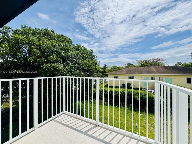 Building Photo - 8005 NW 14th Ct