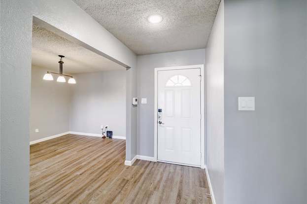 Building Photo - 2909 Lake Park Dr