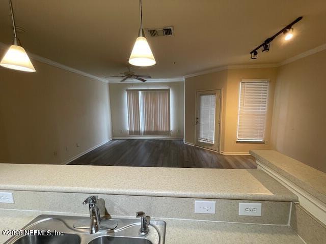 Building Photo - 1001 Monument Rd