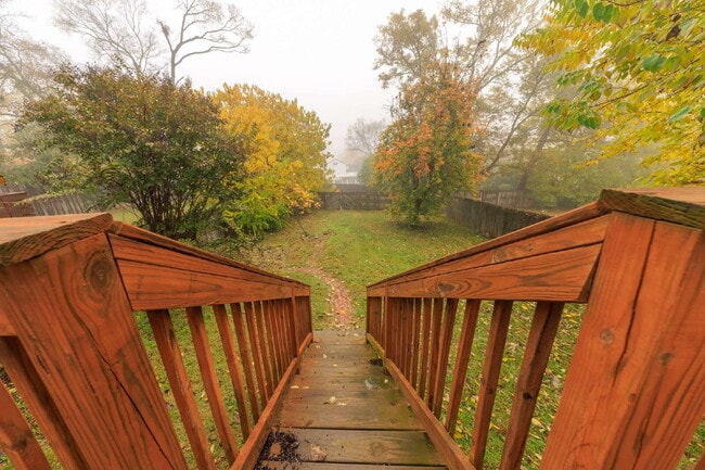 Building Photo - **APPLICATIONS PENDING**  Charming East Nashville Bungalow for Lease!