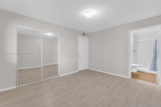 Building Photo - 15348 SW 72nd St