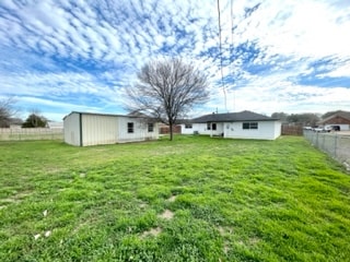 Building Photo - 396 Fernwood Dr