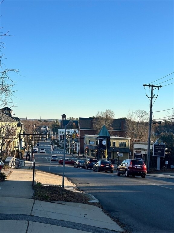 Building Photo - 283 Broadway Rd