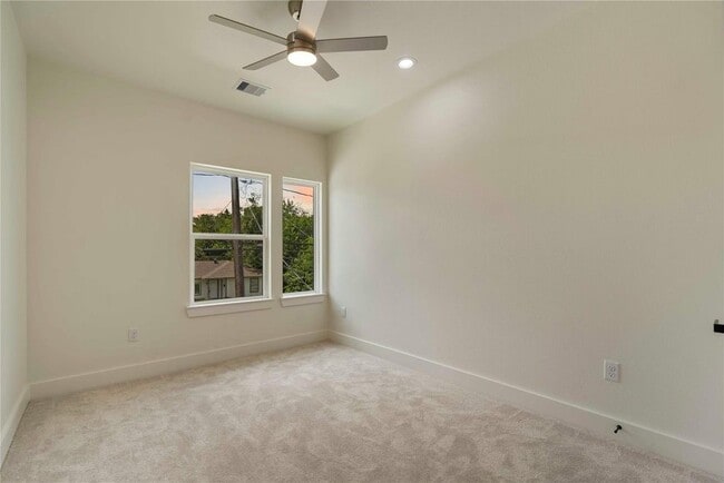 Building Photo - 4505 Phlox St