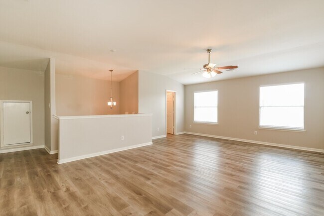 Building Photo - 8322 Wainwright Way