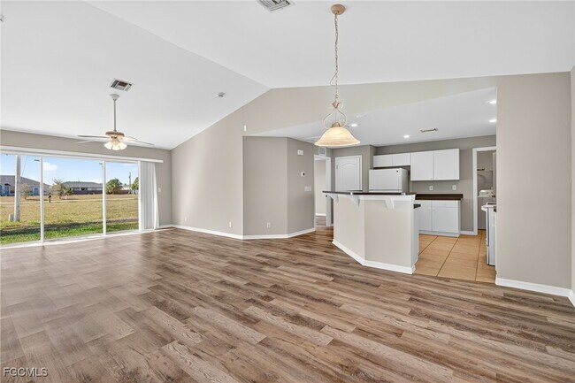 Building Photo - 1826 NE 18th Ave