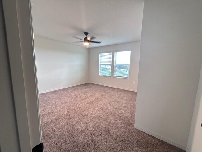 Building Photo - BELLAVIVA 733