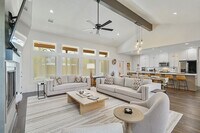 Building Photo - 401 W Brookside Dr