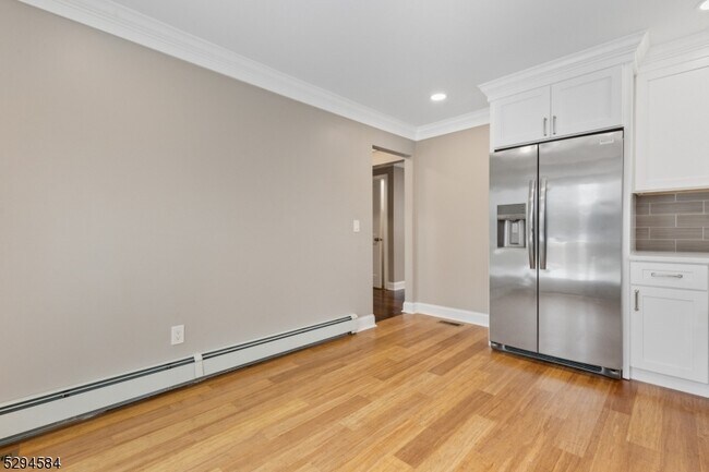 Building Photo - 26 Genevieve Ave