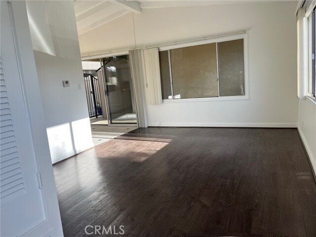 Building Photo - 3300 Seaview Ave