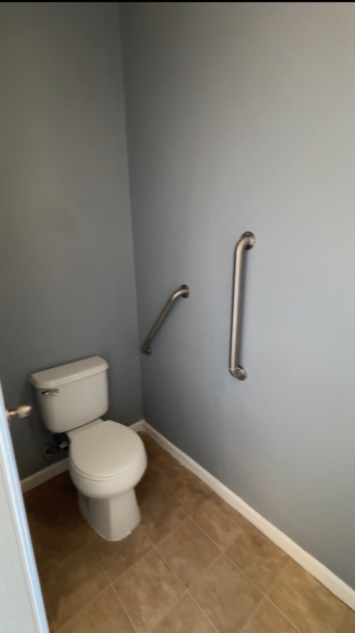 Downstairs half bath - 8842 Adur Rd