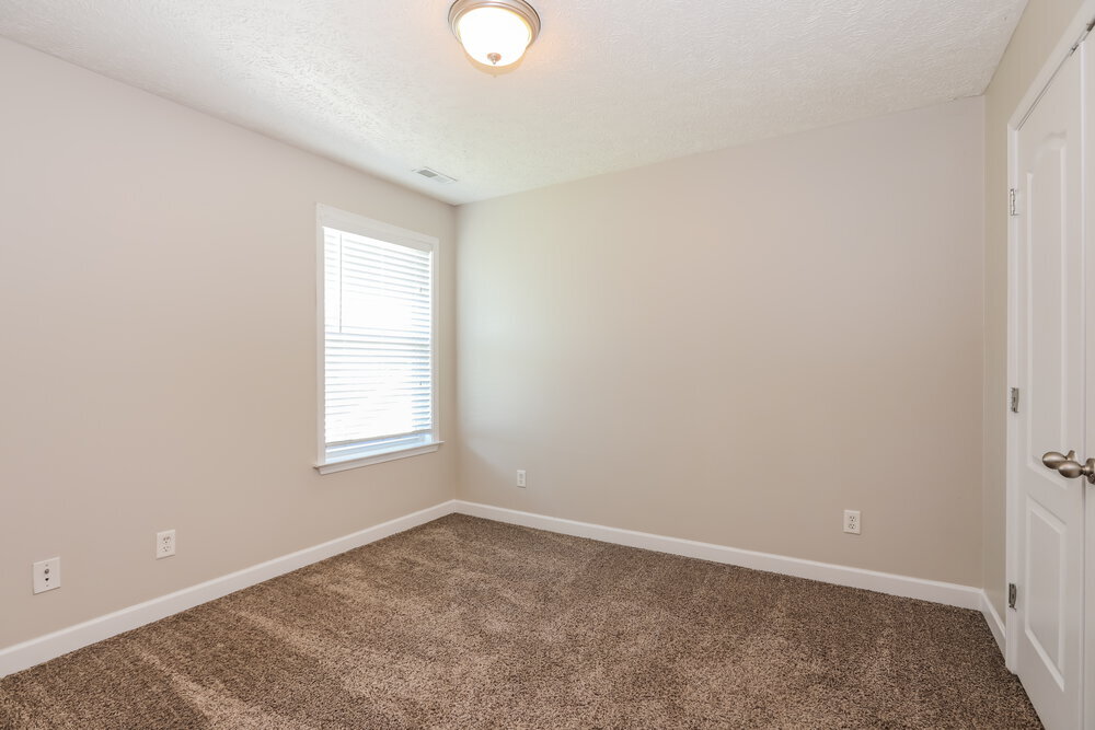 Building Photo - 1620 Beaconcrest Cir