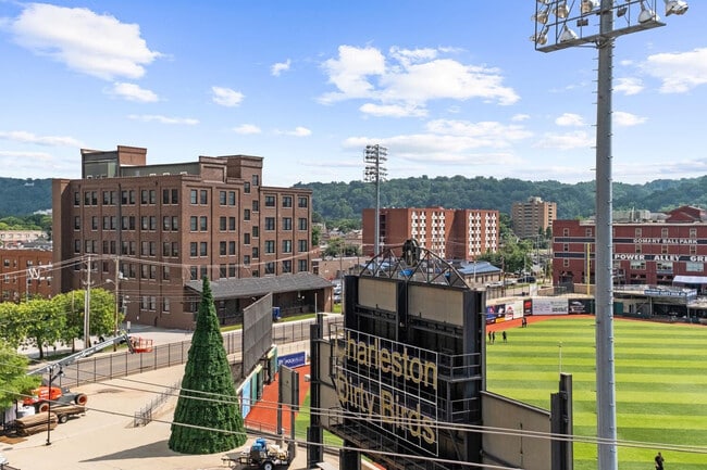 Building Photo - Charmco Lofts
