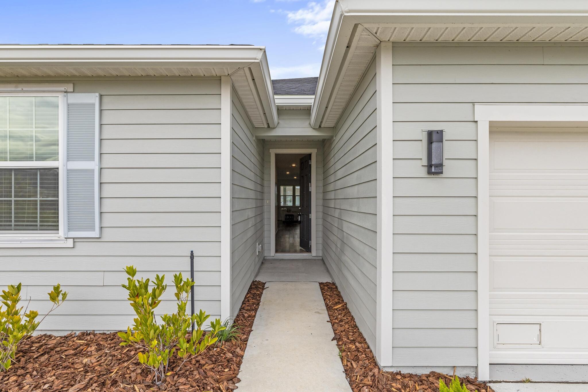 Building Photo - 85 Las Casitas Blvd