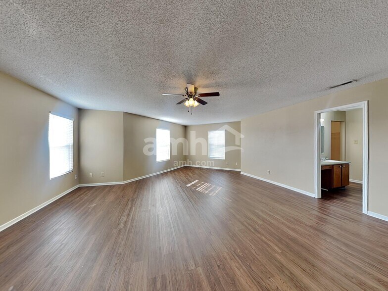 Building Photo - 3110 Brandenburg Dr