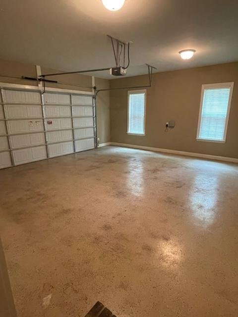 Building Photo - 2102 Hiwassee Dr